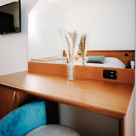 Eldorado 3* Apiro