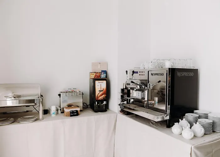 فندق Eldorado Apiro