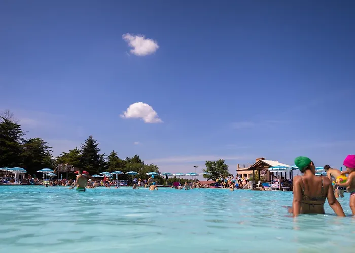 فندق Eldorado Apiro